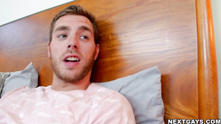 Carter fills Justin's hole with his throbbing cock