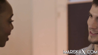 MARISKAX Zaawaadi gets plunged at the pub