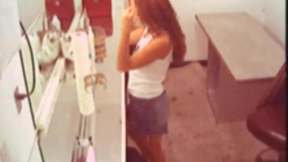 SCANDALOUSGFS - Lesbians caught munching vulva