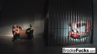 PUBA - THE PORN INDUSTRY STAR NETWORK - See a super-sexy COUGAR Have Fun Both Sides of the Law