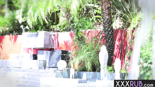 Hot lesbians enjoys threesome muffdiving