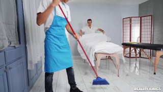 Rubdown Sesh Turns Into Three-Way Lovemaking - Porche Carrera (Porsha Carrera, Annette White)