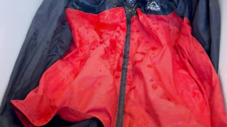Meine Regenjacke Vollgepisst