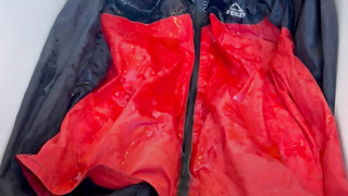 Meine Regenjacke Vollgepisst