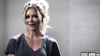 Jewelz Blu fell into hot lesbians trap