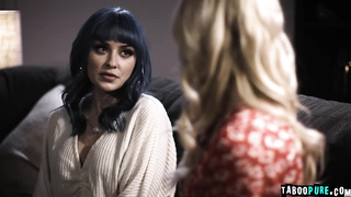 Blue haired lesbian finger lick Serene Siren