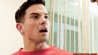 Dakota Payne fucks his sexy mechanic Jayden Marcos