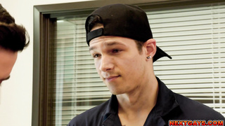 Dakota Payne fucks his sexy mechanic Jayden Marcos