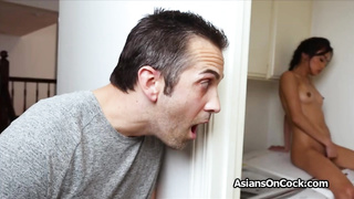 Petite Asian caught masturbating on the washing machine