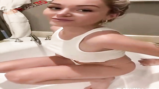 Sloppy minded black-haired is milking while having a bathtub, because it alays senses so pounding superb