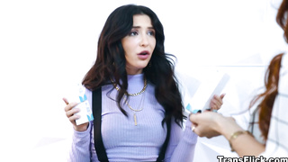 Jade Venus fucked her every employee in the office