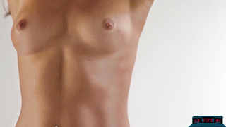 Russian beauty Nicole Winter solo porn