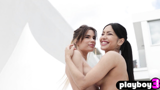 Perfect workout and posing with MILFs