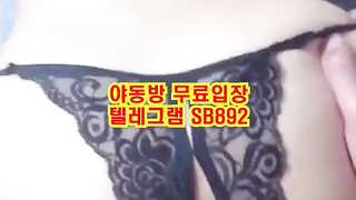 데저트폭스 빽보 이쁜 팬티 입고 ㅋㅋ 얼굴 궁금하면 풀버전 텔레그램 SB892 온리팬스 트위터 한국 최신 성인방 야동방 빨간방 Korea