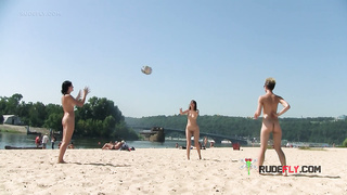 Breathtaking nude beach girl