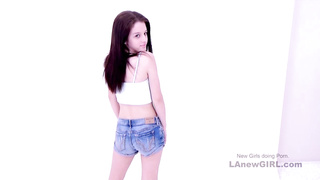 Tiny 18 brunette likes sucking hard cock