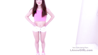 Stunning 18 teen sucks Big Cock at Modeling Audition