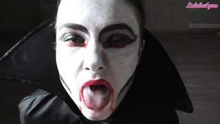 Vampire Chick Spunky Fellates Xxl Trunk to Jism In Gullet