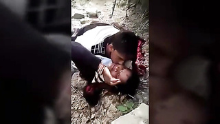 Desi Indian mom Outdoor sex