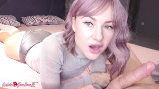 Unbelievable Cutie Deftly Knead Penis, Suck Off and Guzzles Jizz