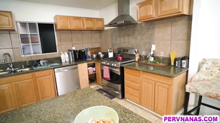 Officer Williams and Jc are taking turns providing fellatios to Wrex, to make him jizz