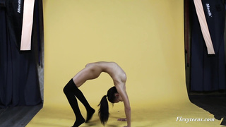 Sanya Semashko mind deep-throating gymnastics nude