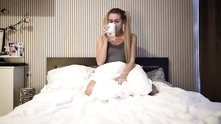 Ponytailed light-haired gal is fapping with a fuckfest plaything in the middle of the night