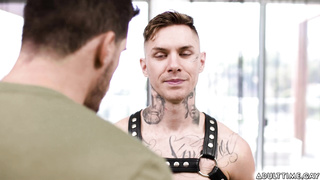 Ty Roderick hardcore anal sex with Zak Bishop