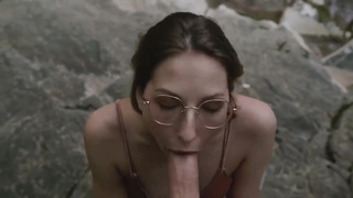 Amateur Girl Seduces In Forest Gets Ass Fucked