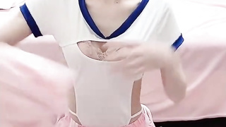 库少女的居家性爱记录