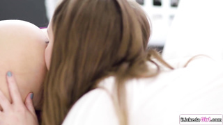 Stepmom facesitting lesbian stepdaughter 2