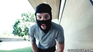 Twink Gabe Bradshaw is  ready to fucked by Chris Damned