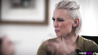 Kenzie deals with Johnny to have sex for Bella's sake