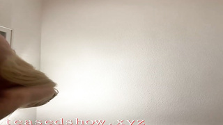 Round Mexican towheaded with gigantic boobs is fingerblasting her cascading humid beaver on web web cam