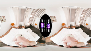 TmwVRnet - Jessica Jade - Planning journey with a spear in her arms