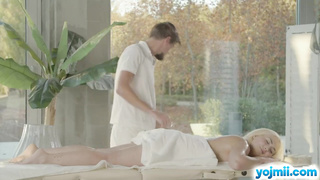 Josh expertly fuck Lisi's soaking wet pussy