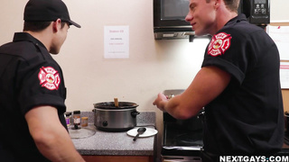 Andrew Miller suck and taste Justin Matthews big cock