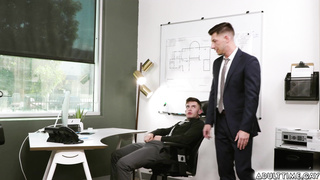 Horny guy Trevoer Brooks blowjob his boss Jordan Starr