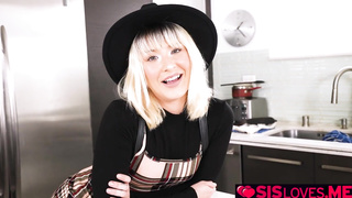 Jessie Saint gives Alex Jett cock sucking potion