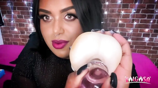 Jaw-Dropping adult model is in the mood for a torrid Jerk Off Instructions sesh with fuck-a-thon fucktoys