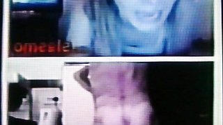 2 disgusted College girls soon delighted by my bare ass (+ sound )