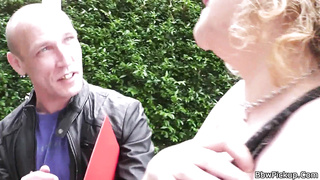 My pickup round femmes likes it from behind