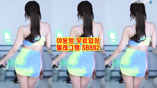 아프X카 티비 tv 여캠 얘는 춤 찐으로 추네 ㅋㅋ 풀버전은 텔레그램 SB892 온리팬스 트위터 한국 최신 국산 성인방 야동방 빨간방 Korea