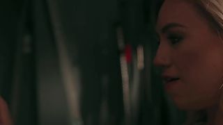 Shagging platinum-blonde stunner is having tons of joy with a encaged, black dame she luvs a bunch