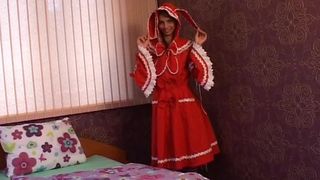 She luvs dressed in like a child