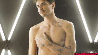 Xtian Wolf and Serg Shepard delivers bareback sex