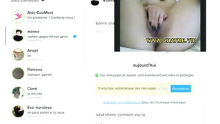 Hot brunette spreading her sexy pussy on chat