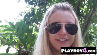 Sexy blonde MILF shows stunning ass