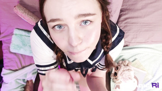 Made a college girl pussy eating and plumbed her