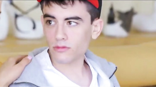 Papa erwischt mich, wenn ich meine Stiefmutter ficke